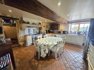 Corps de ferme - 188 m² - 5 pièces