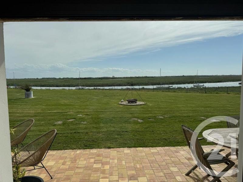 Maison de maîtres - 255 m² - 11 pièces