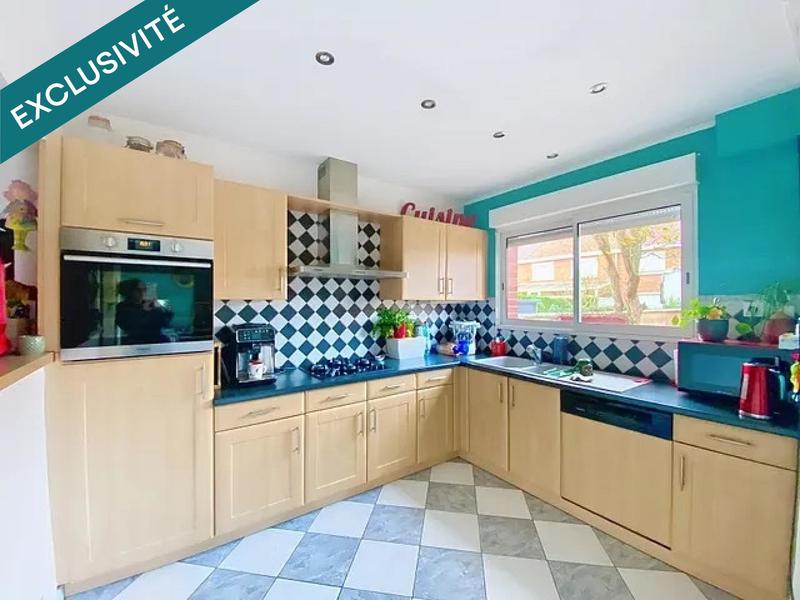 Maison - 90 m² - 5 pièces