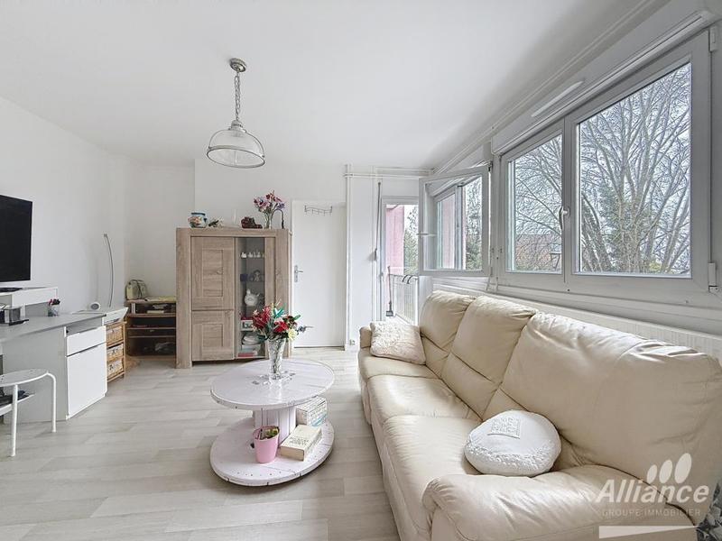 Appartement - 79 m² - 4 pièces