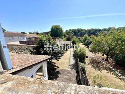 Maison - 110 m² - 4 pièces