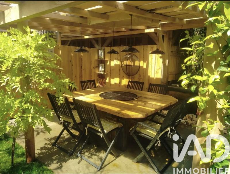 Maison de maîtres - 200 m² - 8 pièces