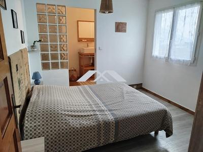 Villa - 196 m² - 8 pièces