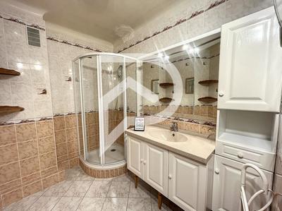 Appartement - 105 m² - 4 pièces