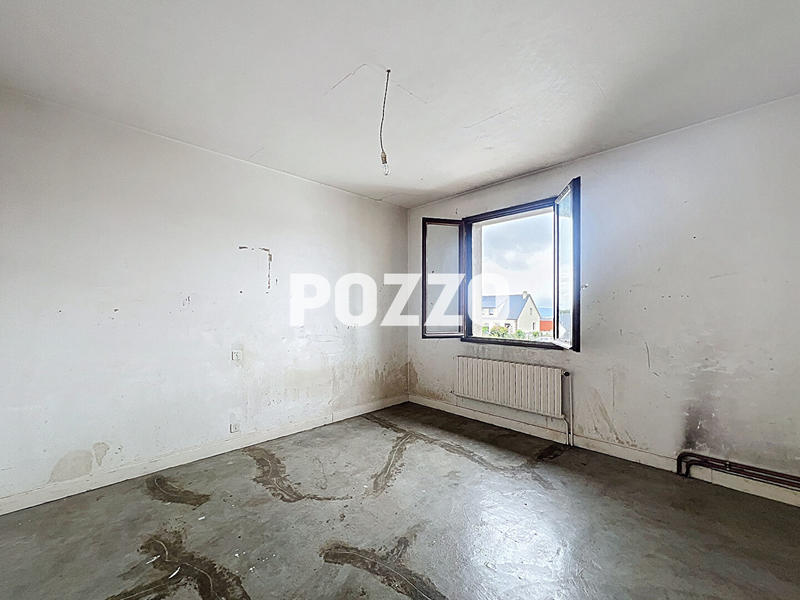 Maison - 136 m² - 9 pièces