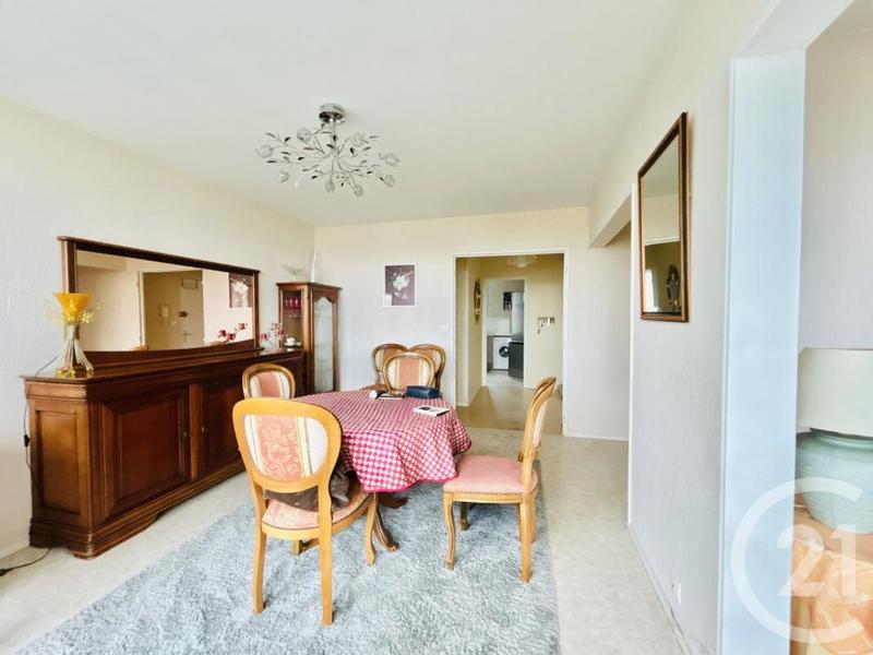 Appartement - 73 m² - 4 pièces