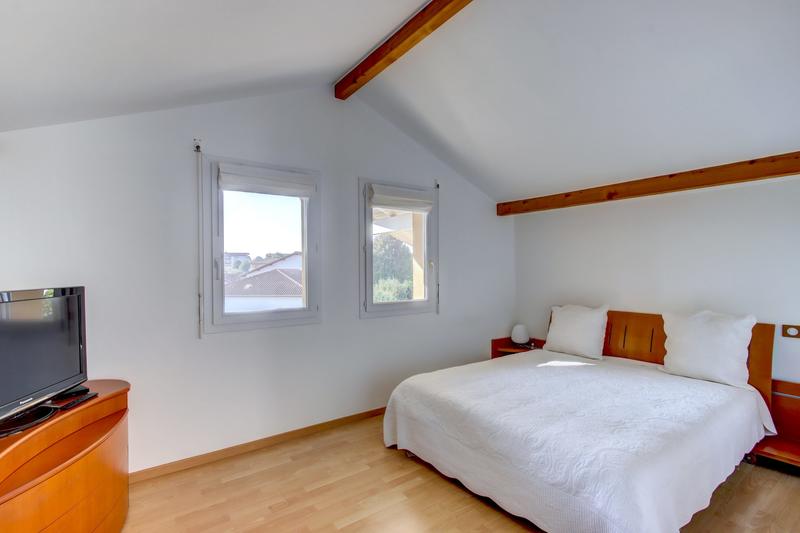 Appartement - 92 m² - 3 pièces