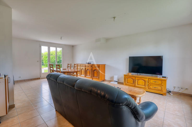 Maison - 96 m² - 6 pièces