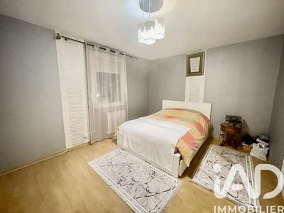 Maison - 107 m² - 5 pièces