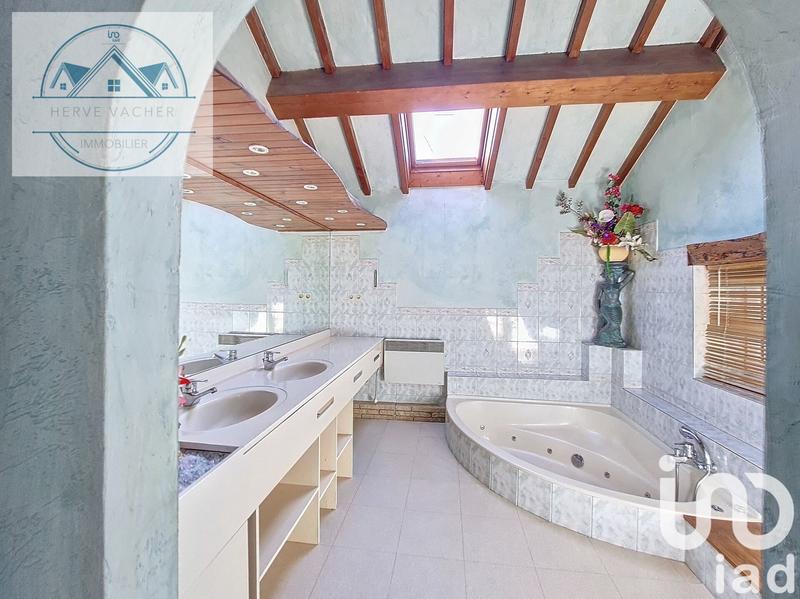 Ferme - 203 m² - 5 pièces