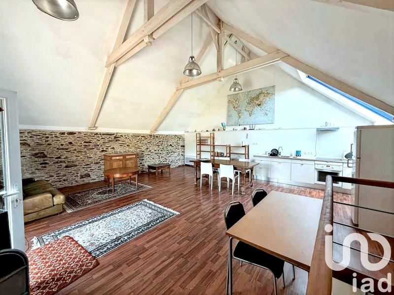 Maison - 332 m² - 11 pièces