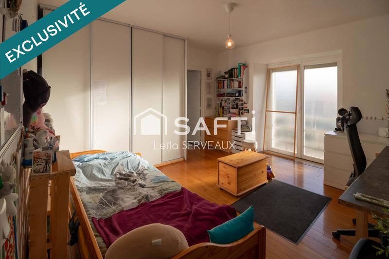 Maison - 221 m² - 9 pièces