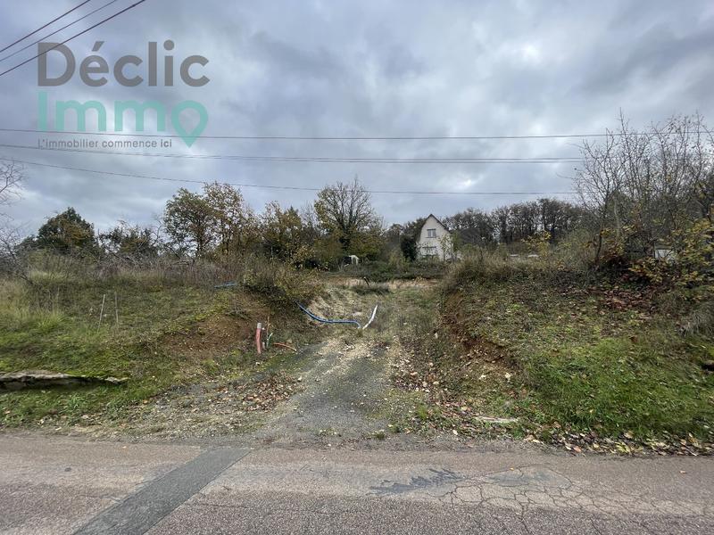 Terrain constructible - 858 m²