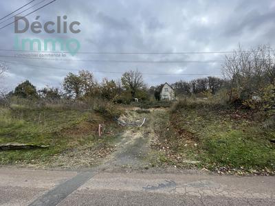 Terrain constructible - 858 m²