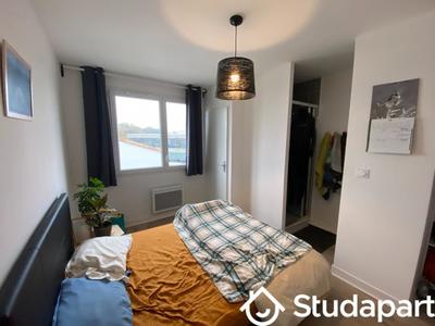 Chambre - 14 m² - 1 pièce