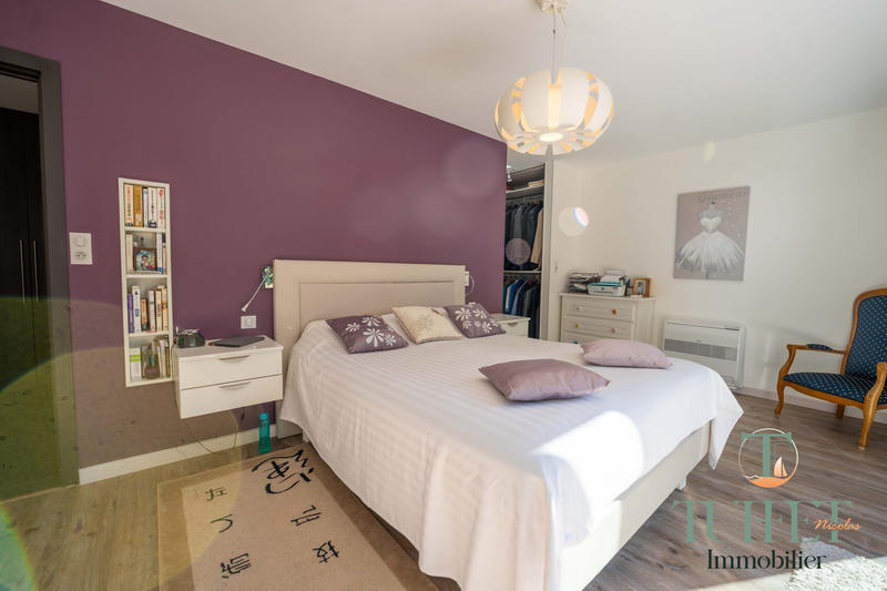 Villa - 238 m² - 5 pièces