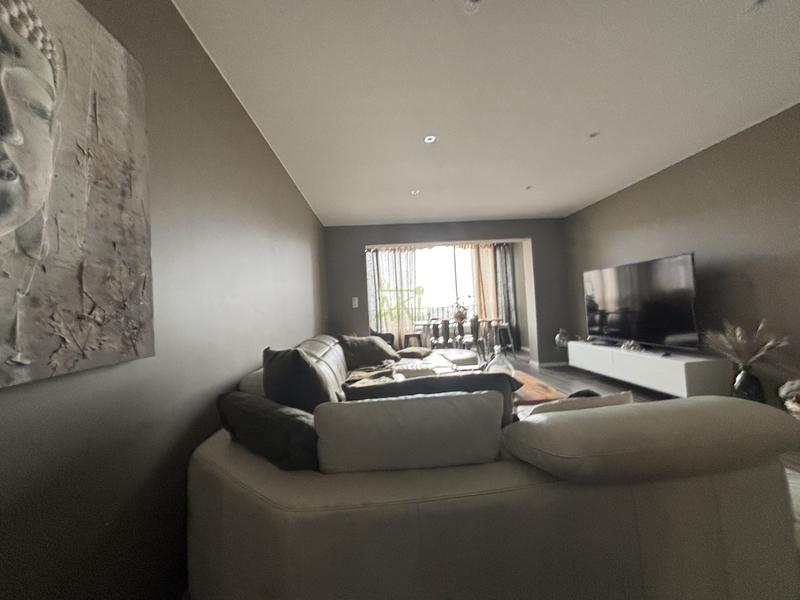 Appartement - 95 m² - 3 pièces