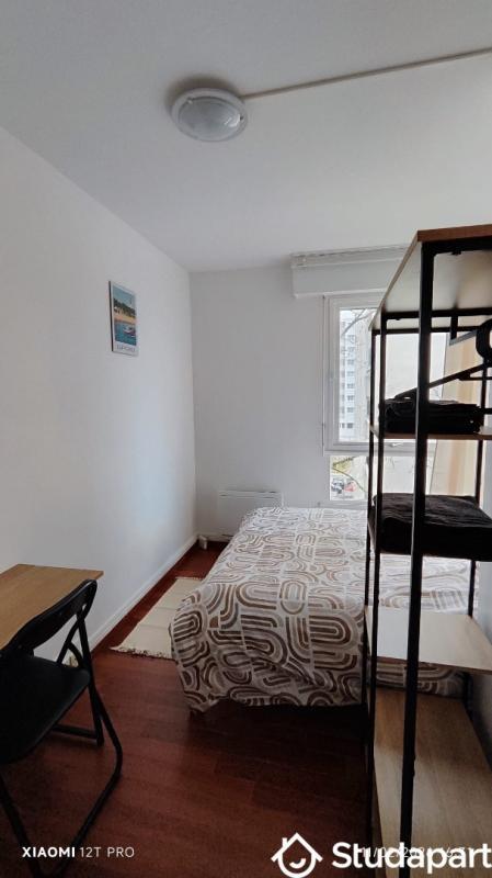 Chambre - 9 m² - 1 pièce