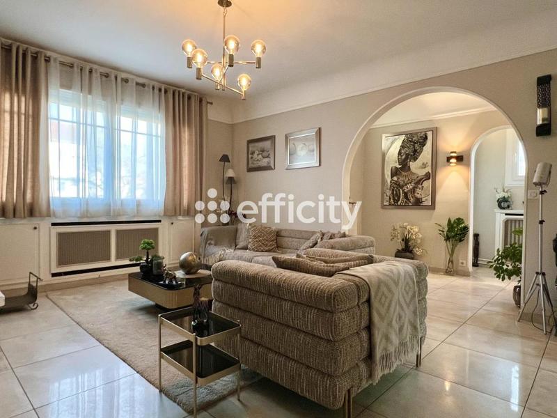 Maison - 131 m² - 7 pièces