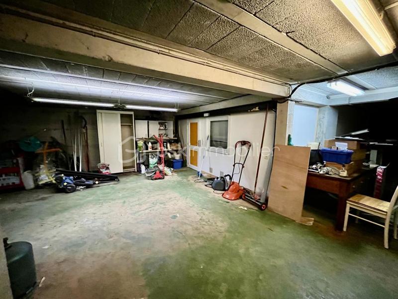 Maison - 258 m² - 9 pièces