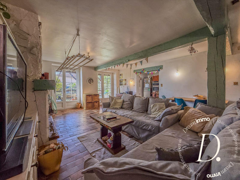 Maison - 168 m² - 8 pièces