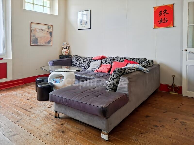 Maison - 200 m² - 6 pièces