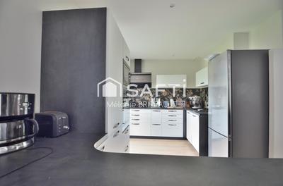 Maison - 136 m² - 6 pièces