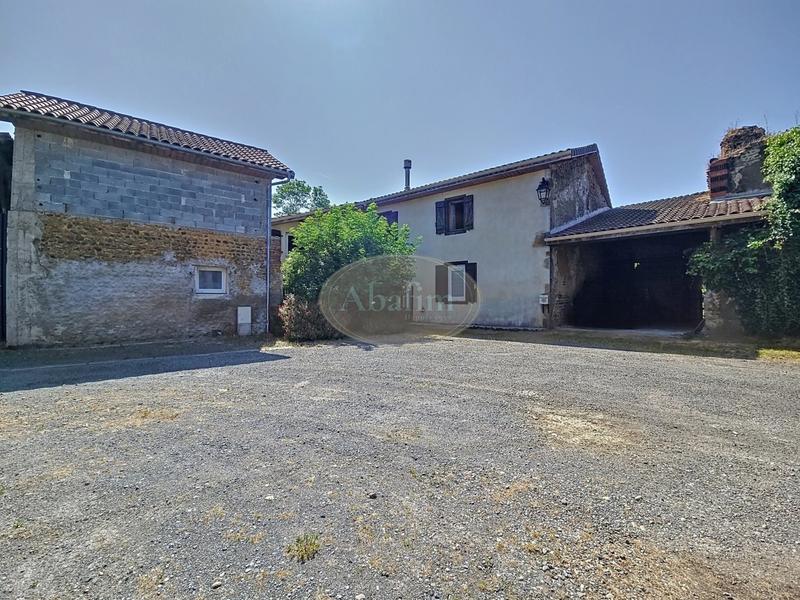 Maison - 187 m² - 12 pièces