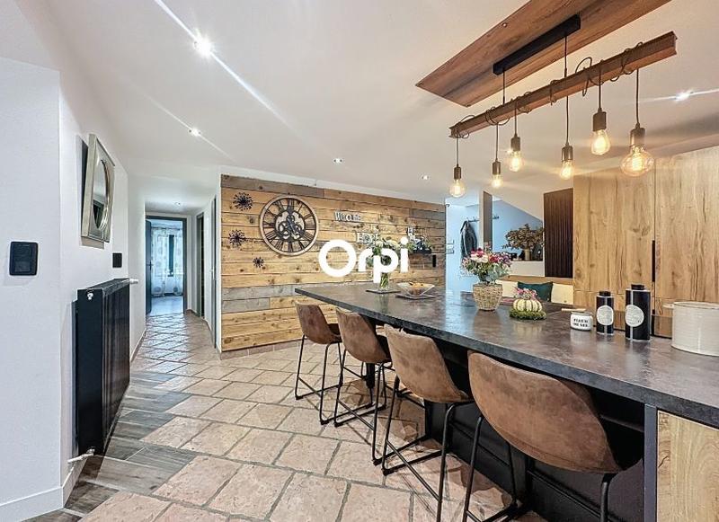 Maison - 187 m² - 5 pièces