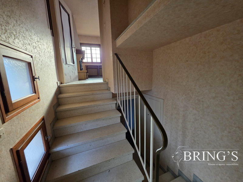 Maison - 102 m² - 5 pièces