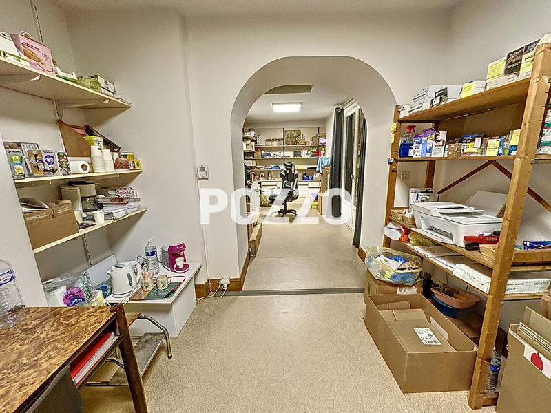 Local commercial - 84 m² - 5 pièces