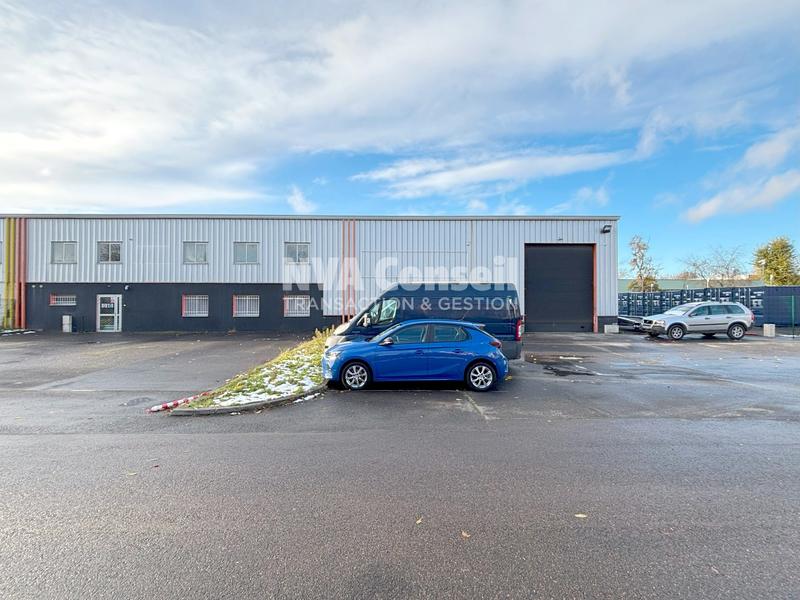 Entrepôt - 1 258 m²