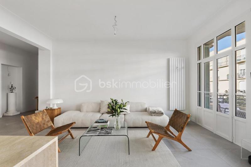 Appartement - 90 m² - 4 pièces