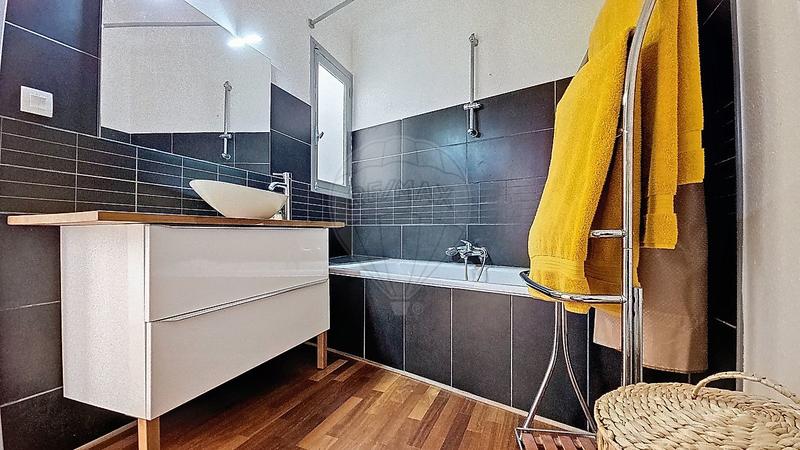 Maison de ville - 115 m² - 4 pièces