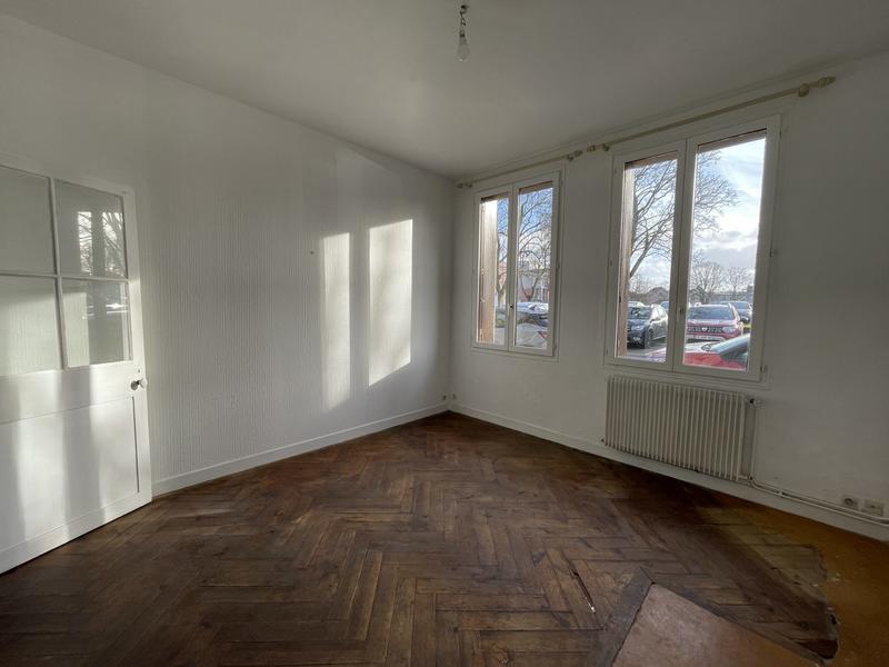 Maison - 95 m² - 6 pièces