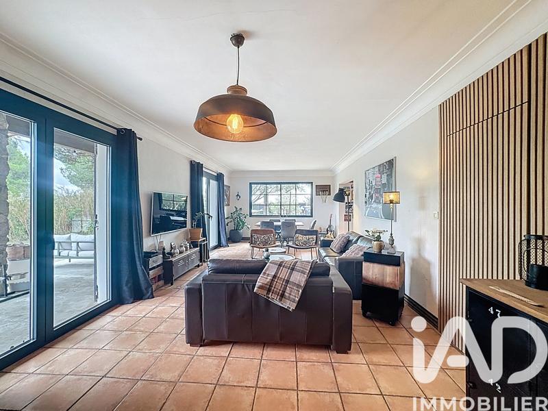 Maison - 265 m² - 8 pièces