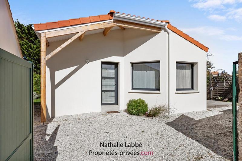 Maison - 210 m² - 9 pièces