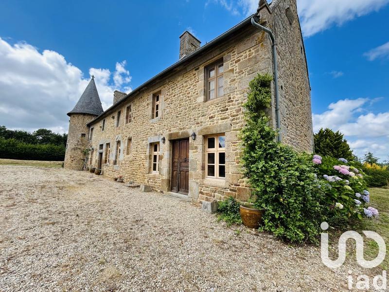 Maison - 340 m² - 10 pièces