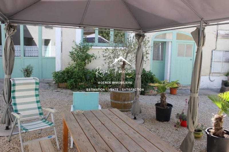 Maison ancienne - 560 m² - 30 pièces