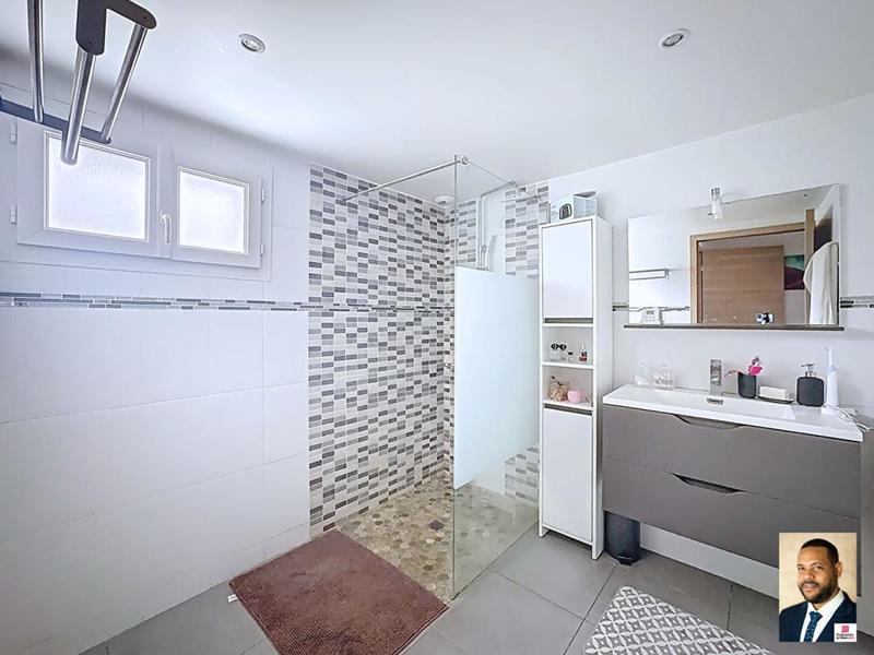 Maison - 146 m² - 6 pièces