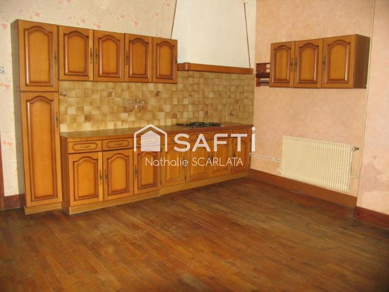 Maison - 92 m² - 5 pièces