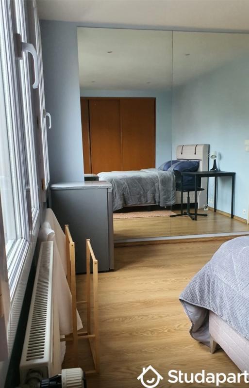 Chambre - 11 m² - 1 pièce