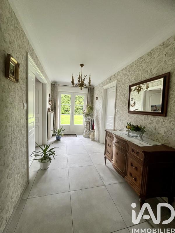 Maison - 181 m² - 8 pièces