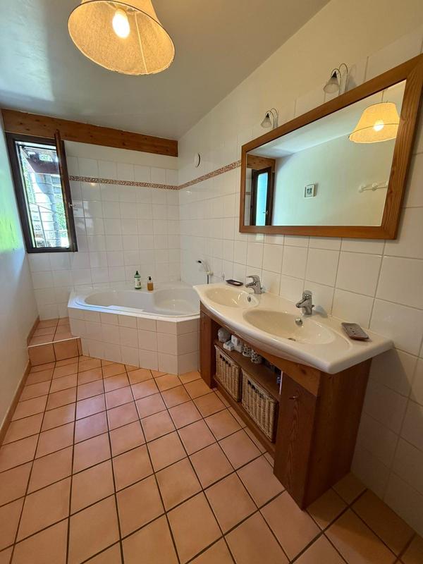 Maison - 170 m² - 7 pièces