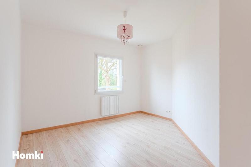 Maison - 215 m² - 8 pièces