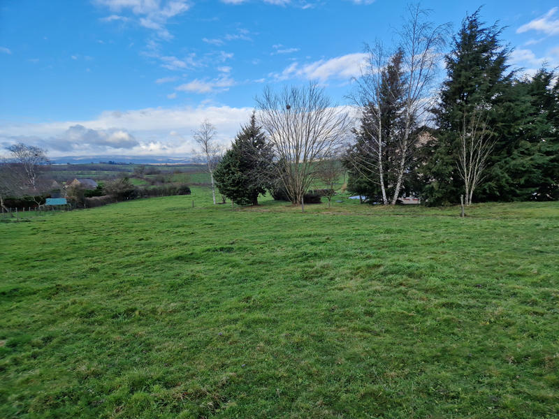 Terrain - 1 500 m²