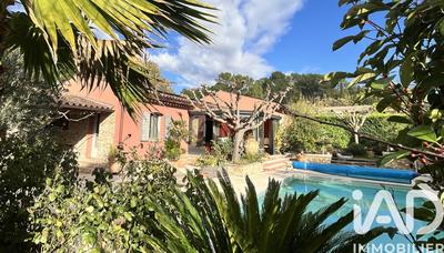 Maison - 142 m² - 5 pièces