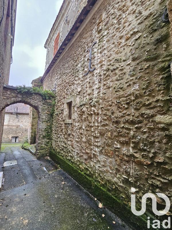 Maison - 340 m² - 4 pièces