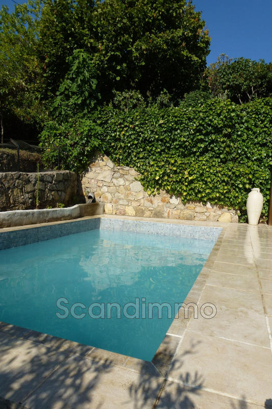 Maison - 158 m² - 5 pièces