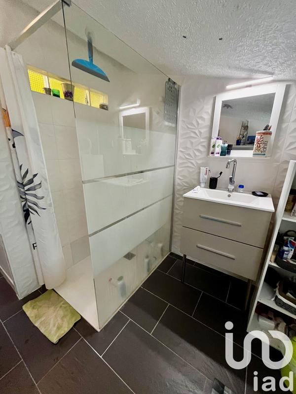 Maison - 180 m² - 8 pièces